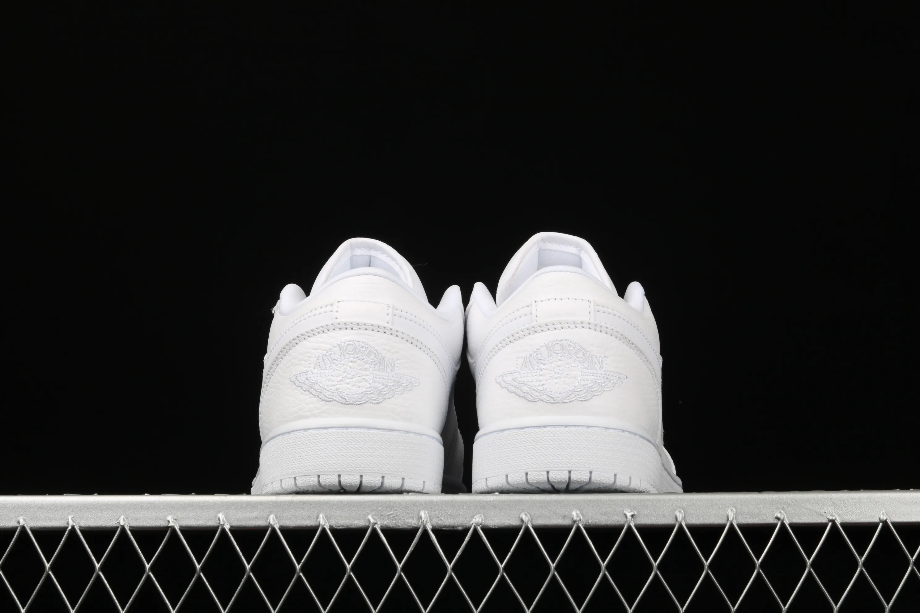 All categories Air Jordan Jordan series basketball shoes Air Jordan 1 Low Air Jordan 1 Low AJ1 Joe 1 low-top cultural and leisure sports sneakers 553558-112